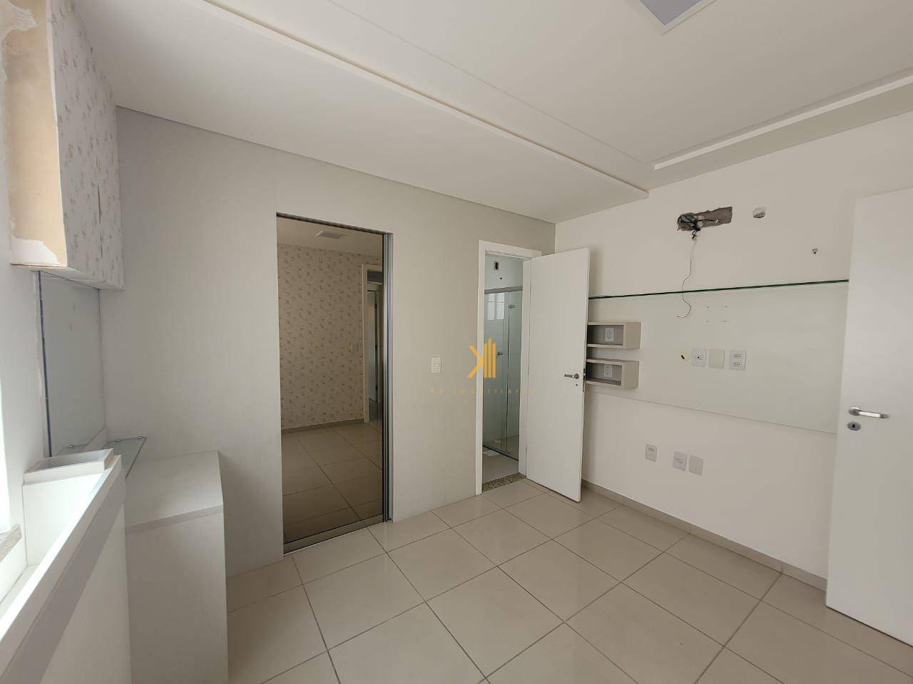 Casa à venda com 4 quartos, 200m² - Foto 17