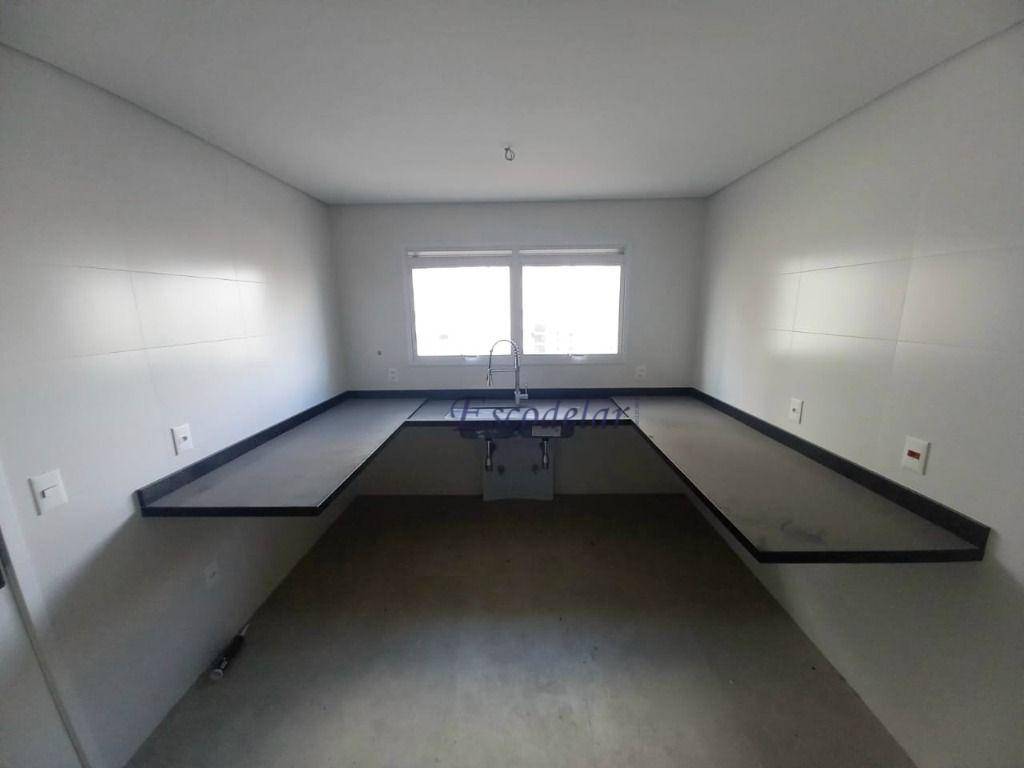 Apartamento à venda com 4 quartos, 263m² - Foto 32