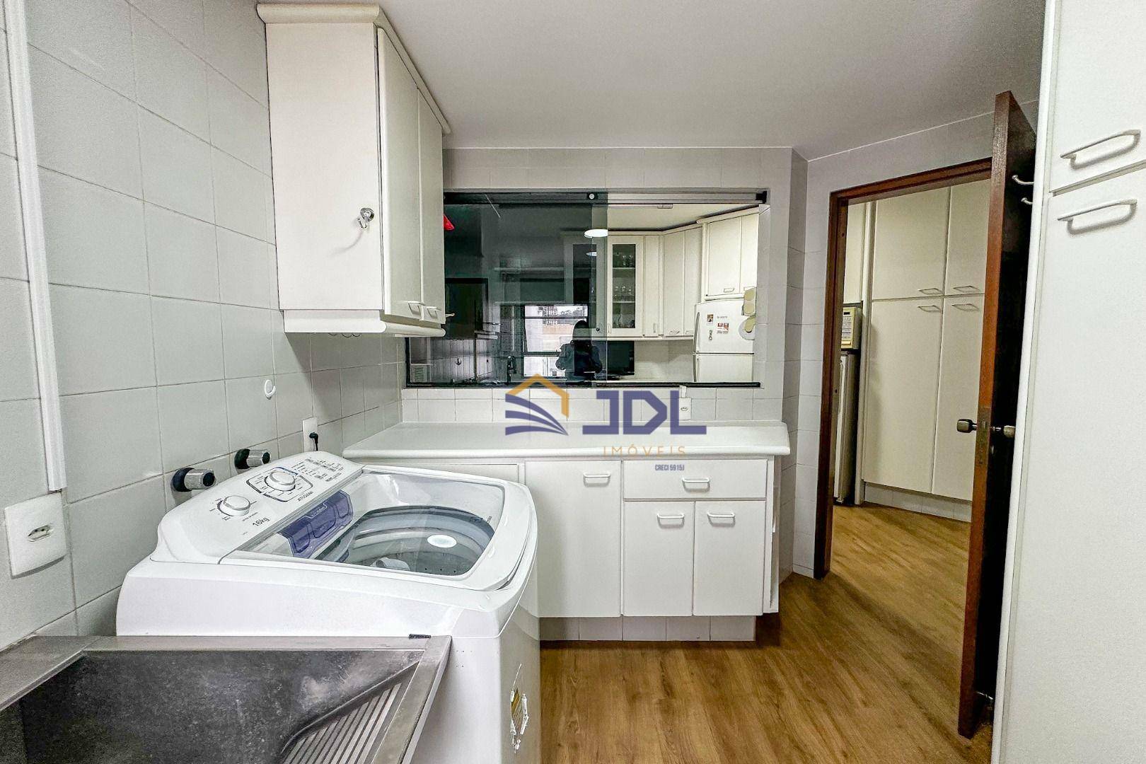 Apartamento à venda com 3 quartos, 155m² - Foto 20