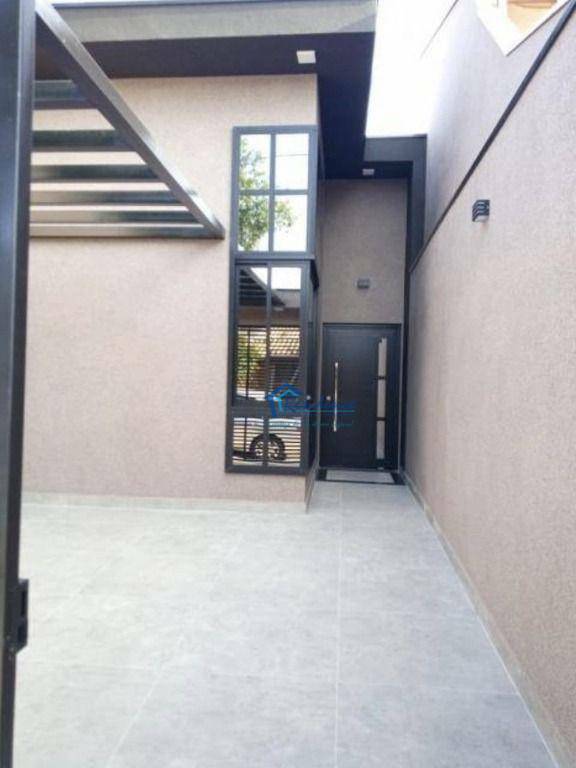 Casa à venda com 2 quartos, 83m² - Foto 1