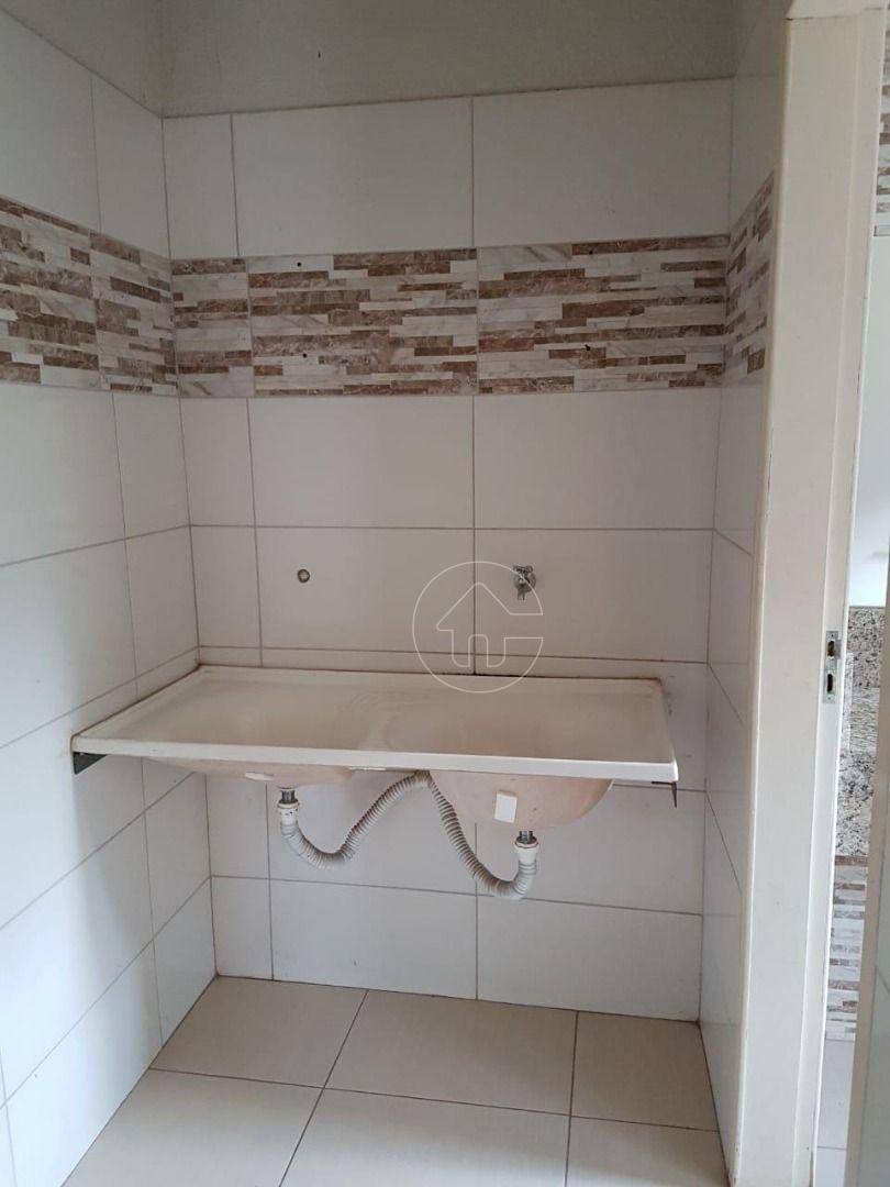 Casa à venda e aluguel com 3 quartos, 200m² - Foto 14