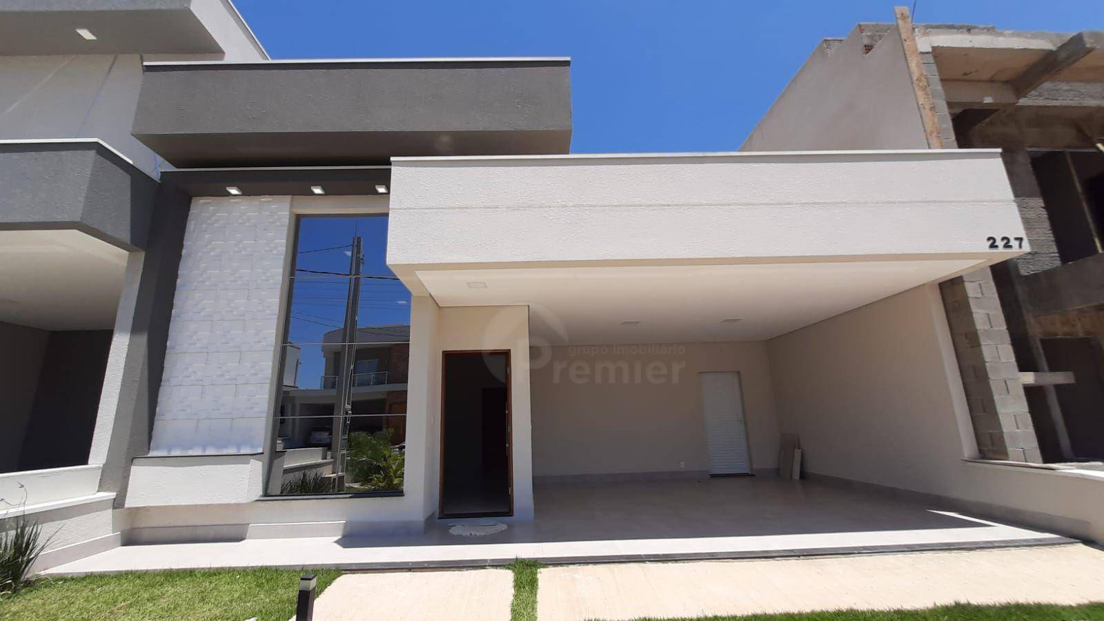 Casa de Condomínio à venda com 3 quartos, 192m² - Foto 2