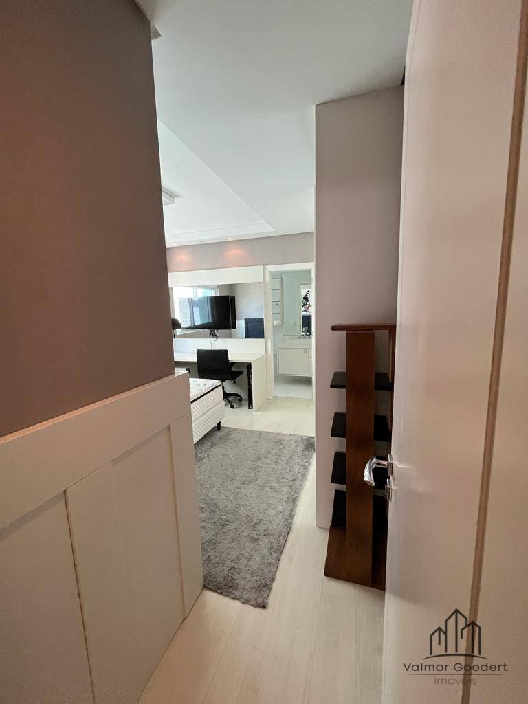 Apartamento à venda com 3 quartos, 185m² - Foto 24