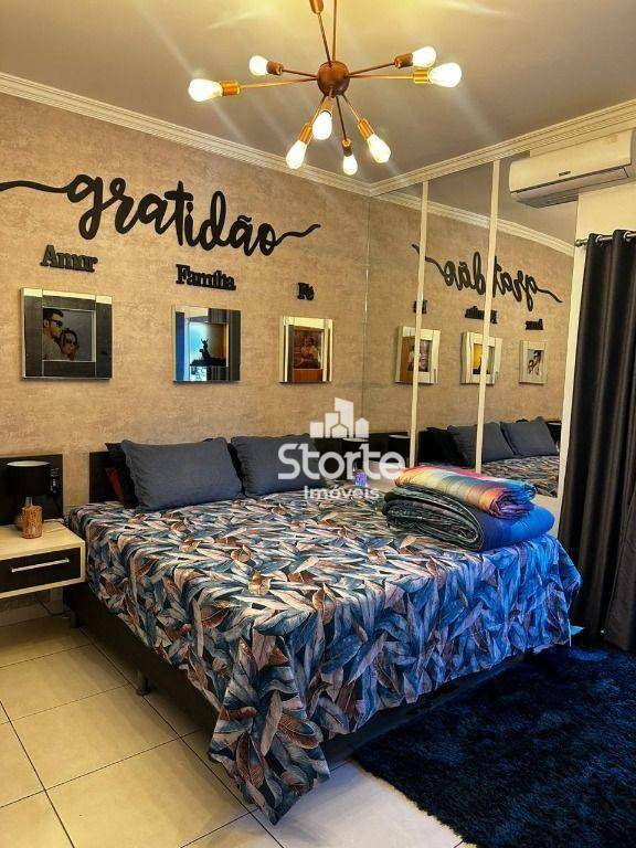 Casa à venda com 3 quartos, 194m² - Foto 14