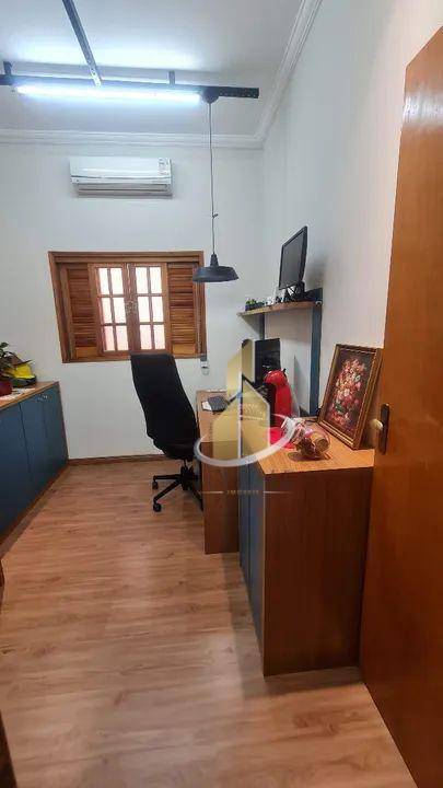 Casa à venda com 3 quartos, 90m² - Foto 5