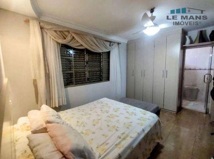 Casa à venda com 2 quartos, 197m² - Foto 8