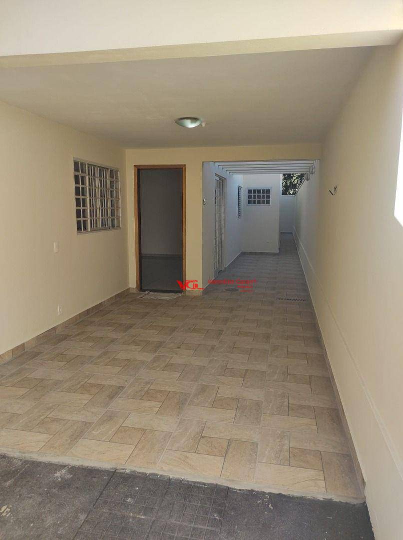 Casa para alugar com 3 quartos, 114m² - Foto 2