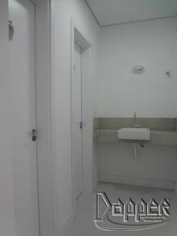 Apartamento à venda com 3 quartos, 193m² - Foto 28