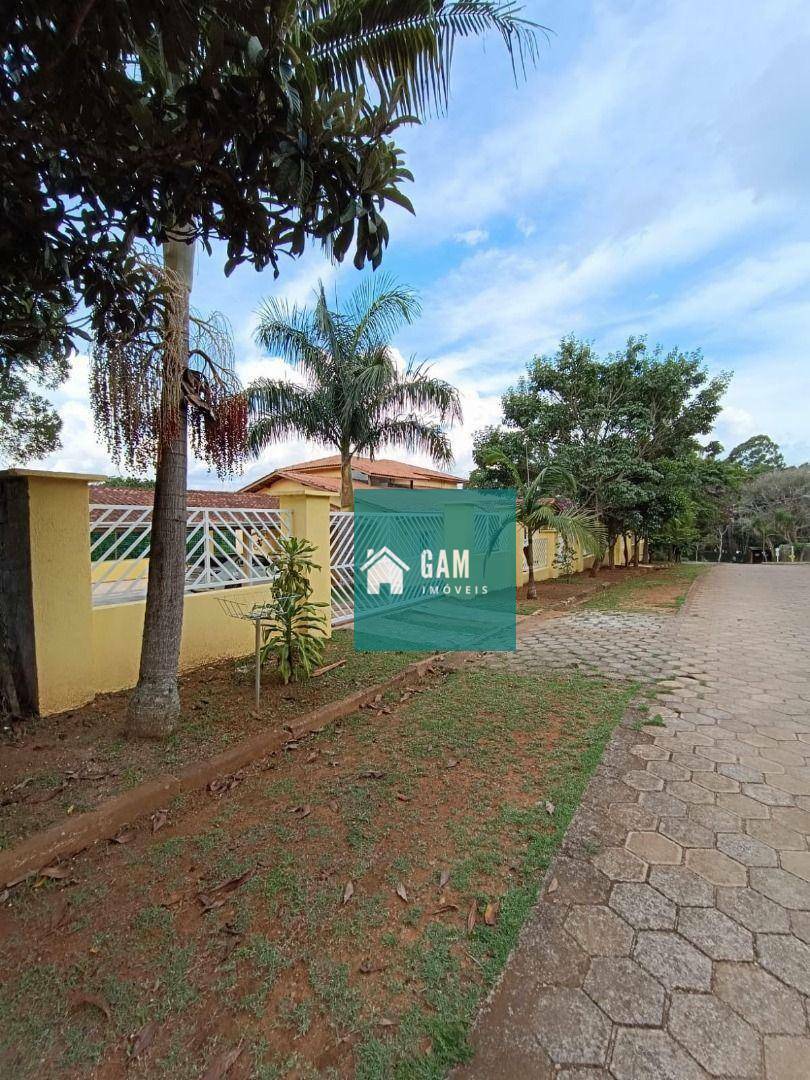 Chácara à venda com 4 quartos, 600m² - Foto 2