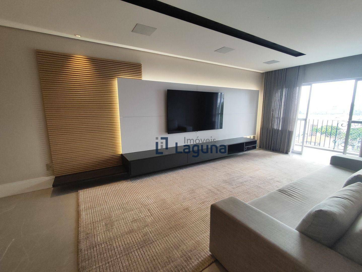 Apartamento à venda com 3 quartos, 140m² - Foto 5