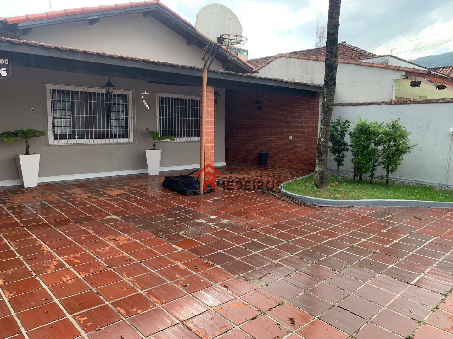 Casa à venda com 2 quartos, 100m² - Foto 2