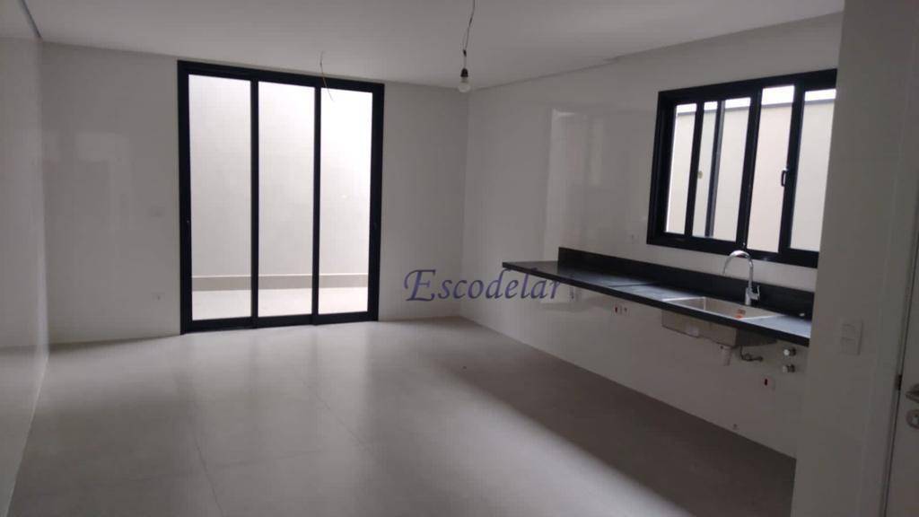 Sobrado à venda com 3 quartos, 220m² - Foto 2