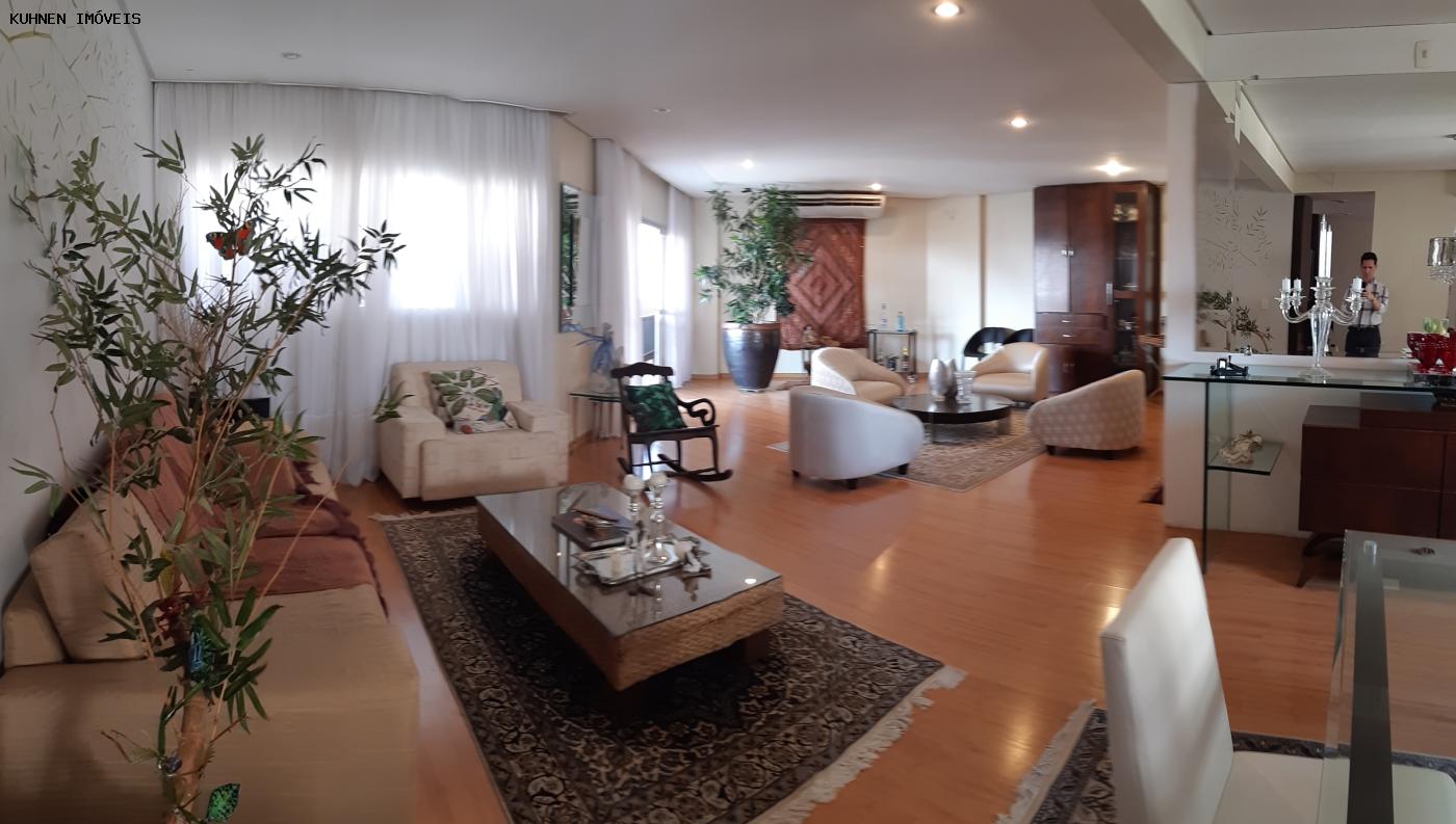 Apartamento à venda com 3 quartos, 260m² - Foto 7