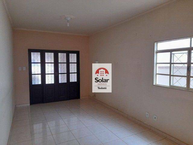 Casa à venda com 2 quartos, 201m² - Foto 2