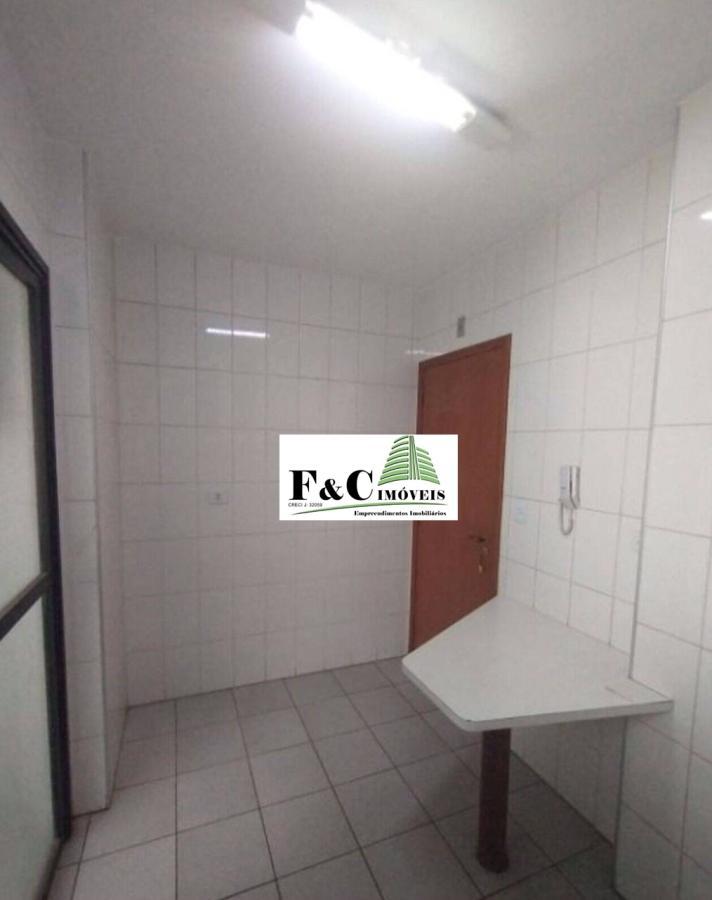 Apartamento à venda com 3 quartos, 86m² - Foto 4