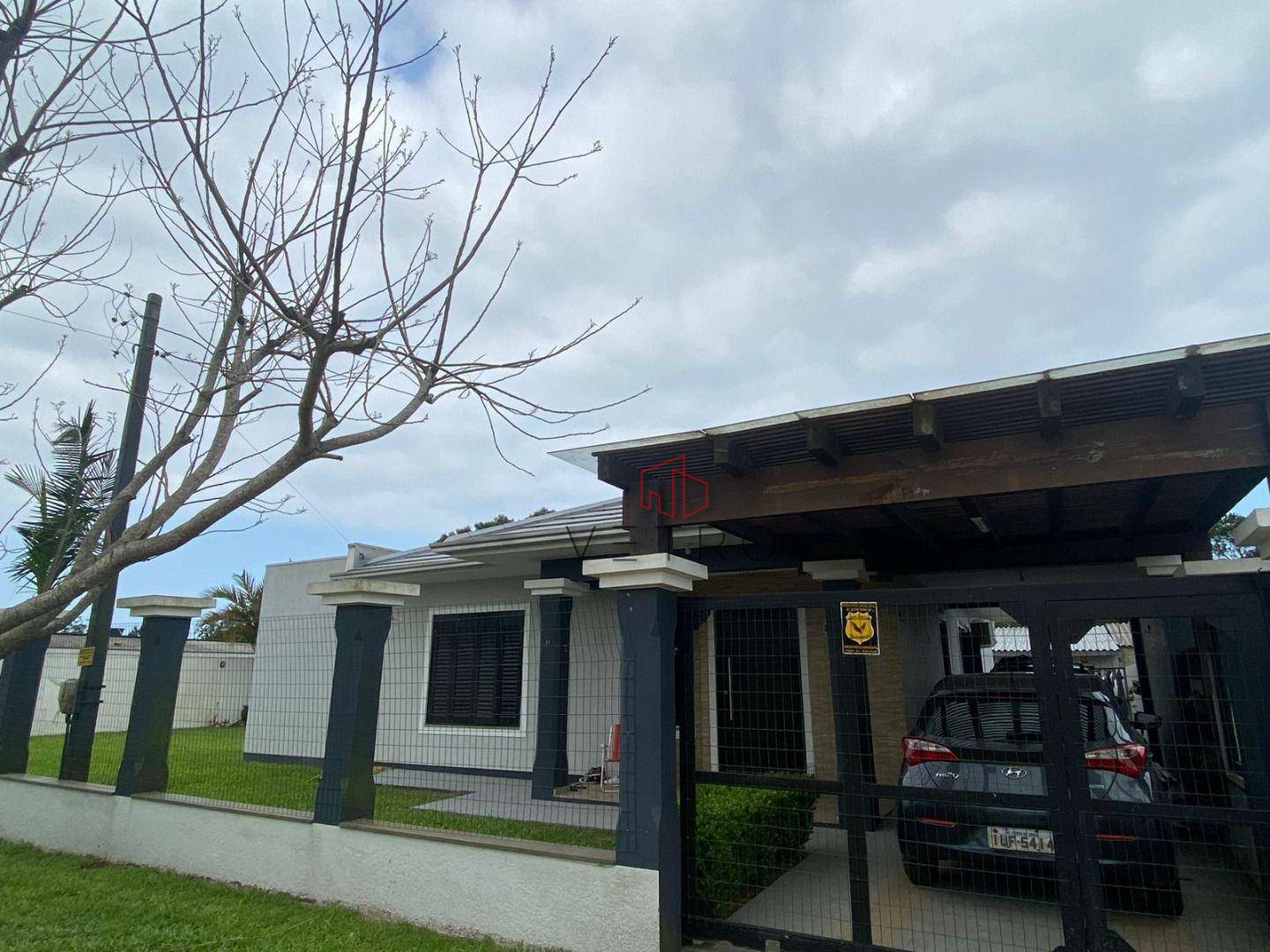 Casa à venda com 3 quartos, 300m² - Foto 1