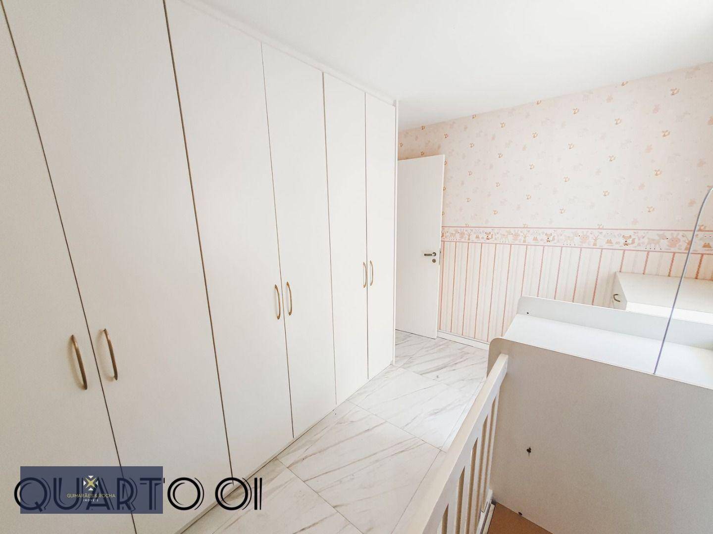 Casa à venda com 3 quartos, 200m² - Foto 10