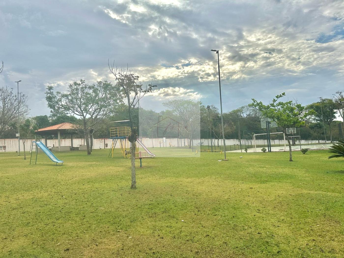 Casa à venda com 3 quartos, 300m² - Foto 33