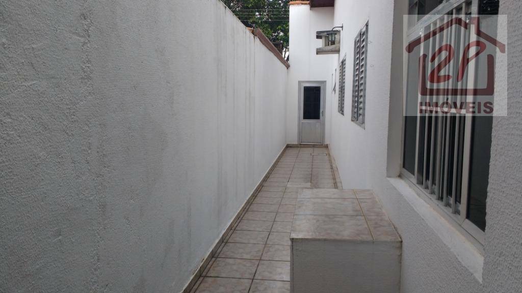 Casa à venda com 4 quartos, 272m² - Foto 21