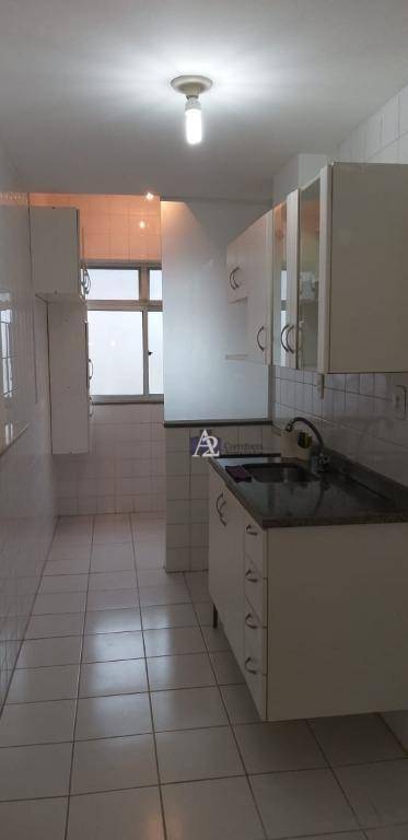 Apartamento à venda com 2 quartos, 60m² - Foto 6