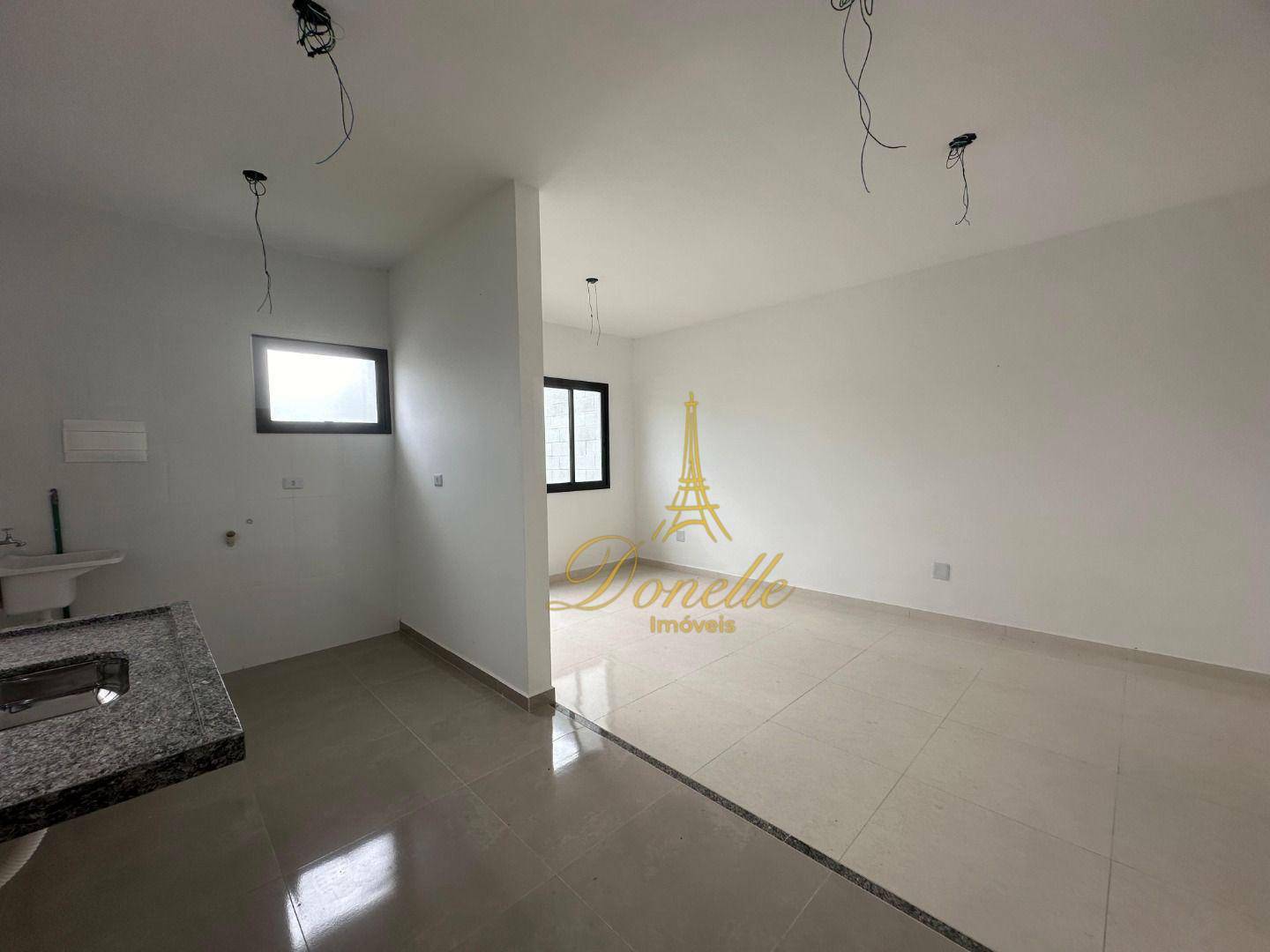 Casa à venda com 2 quartos, 68m² - Foto 13