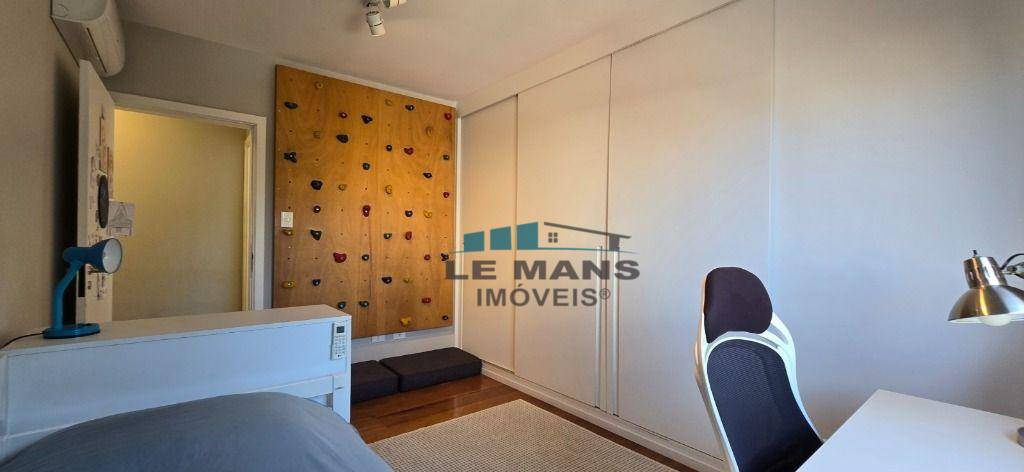 Apartamento à venda com 4 quartos, 140m² - Foto 29