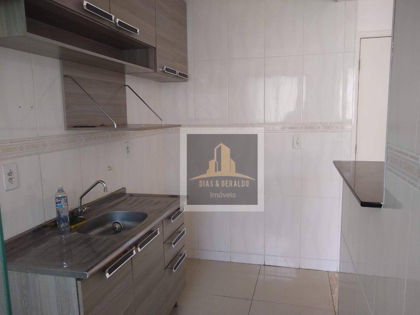 Apartamento para alugar com 2 quartos, 45m² - Foto 4