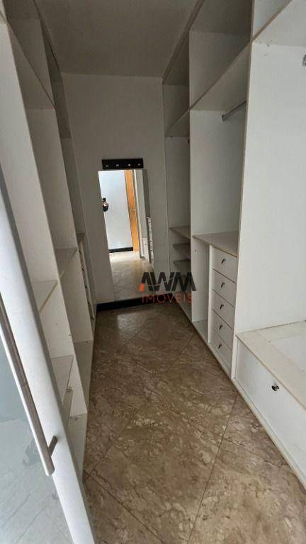 Apartamento à venda com 4 quartos, 255m² - Foto 8