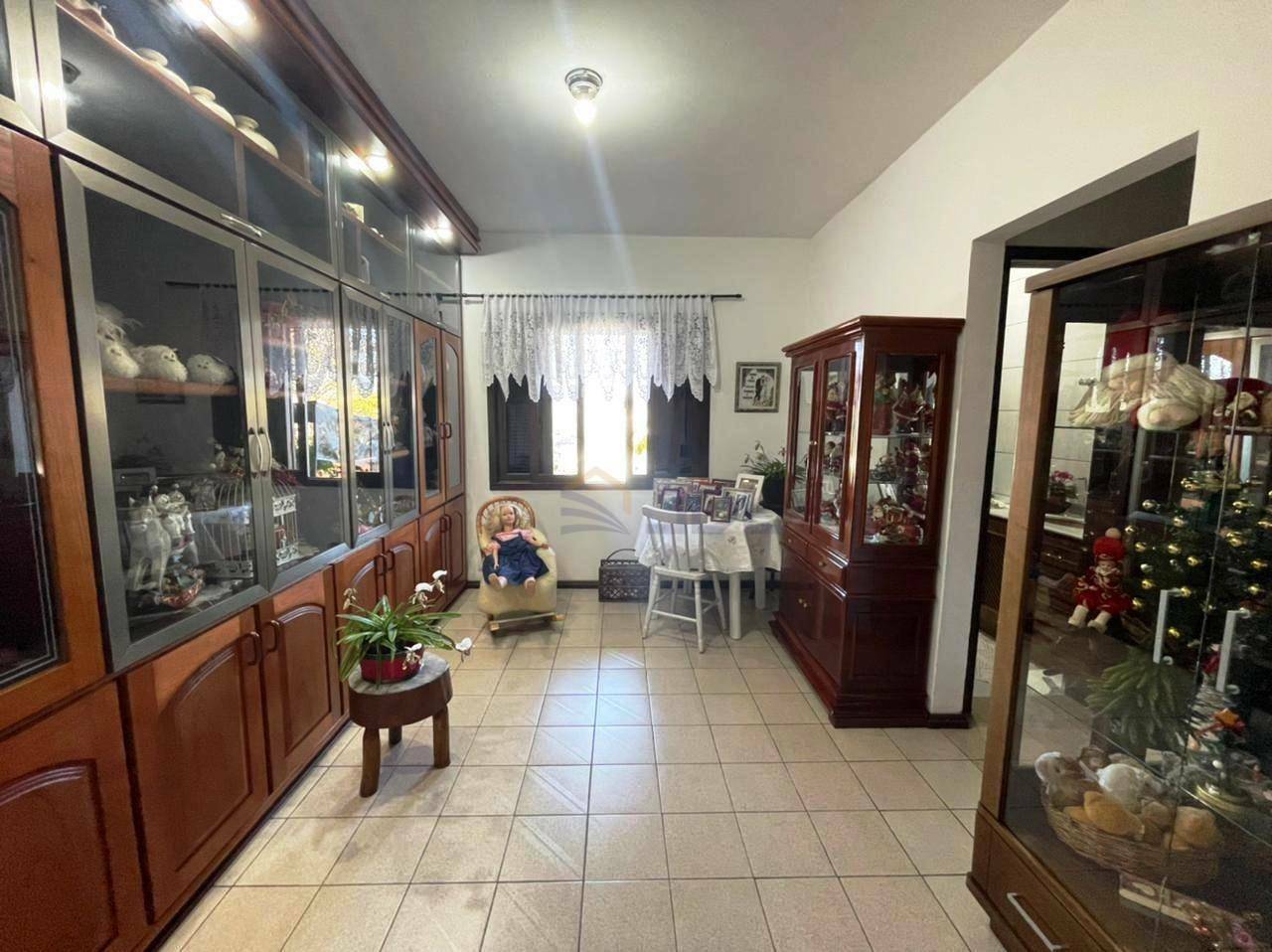 Casa à venda com 3 quartos, 230m² - Foto 4