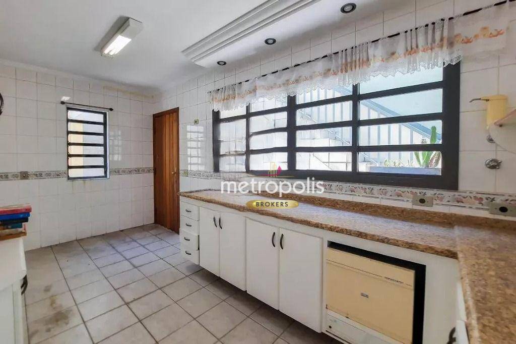 Sobrado à venda com 4 quartos, 243m² - Foto 8