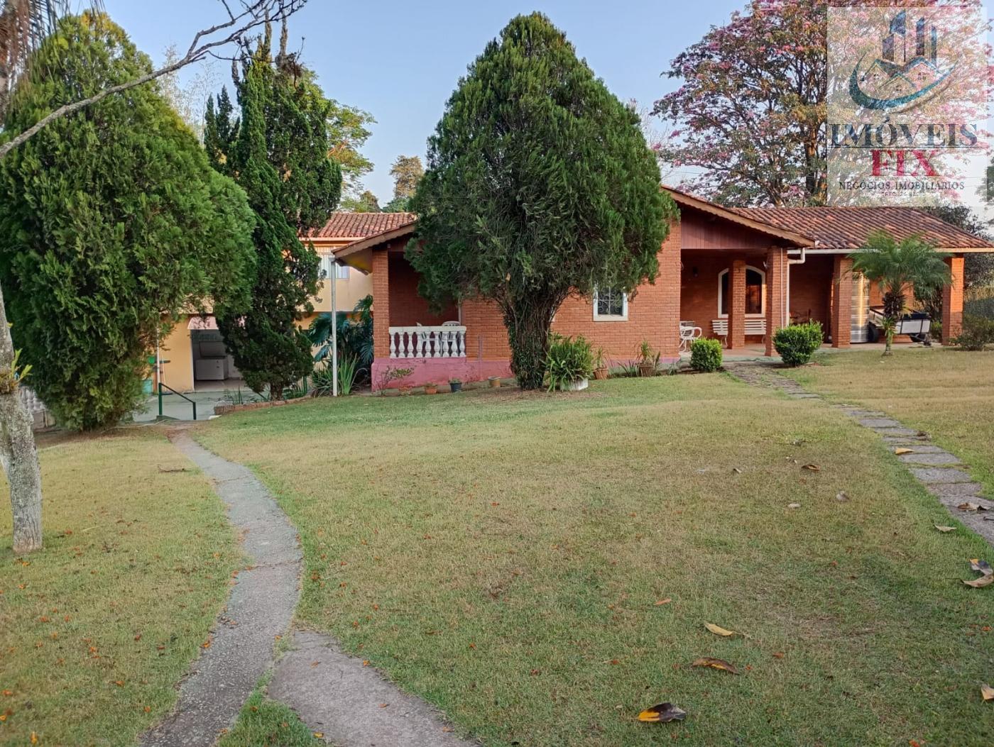 Chácara à venda com 5 quartos, 2966m² - Foto 1