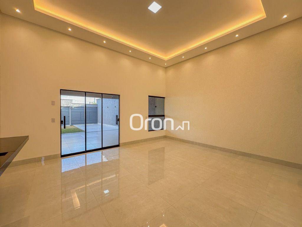 Casa à venda com 3 quartos, 123m² - Foto 2