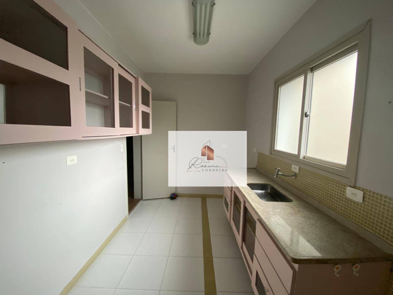 Apartamento à venda com 2 quartos, 70m² - Foto 5