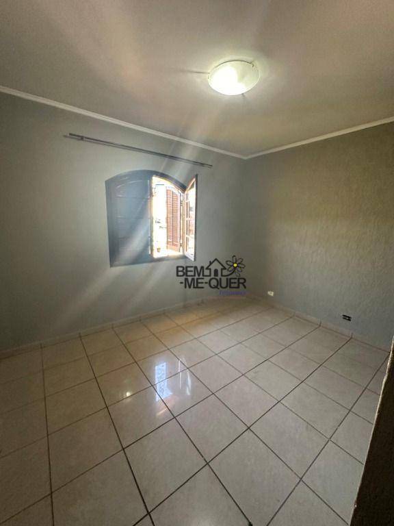 Casa à venda com 2 quartos, 80m² - Foto 8