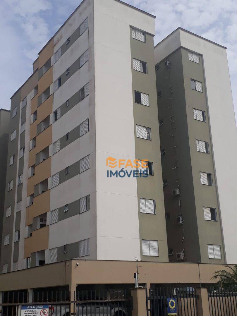 Apartamento à venda com 3 quartos, 73m² - Foto 4