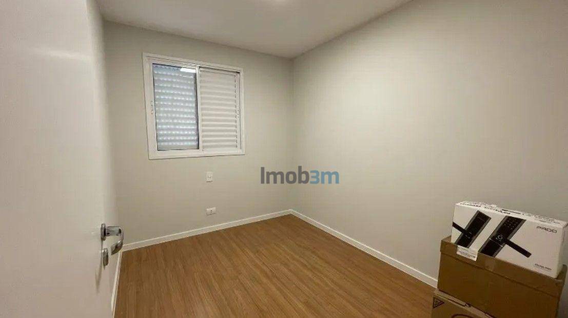 Apartamento para alugar com 3 quartos, 80m² - Foto 11