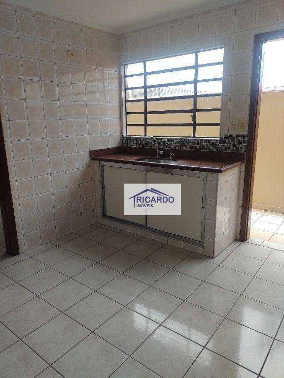 Sobrado à venda com 2 quartos, 170m² - Foto 17