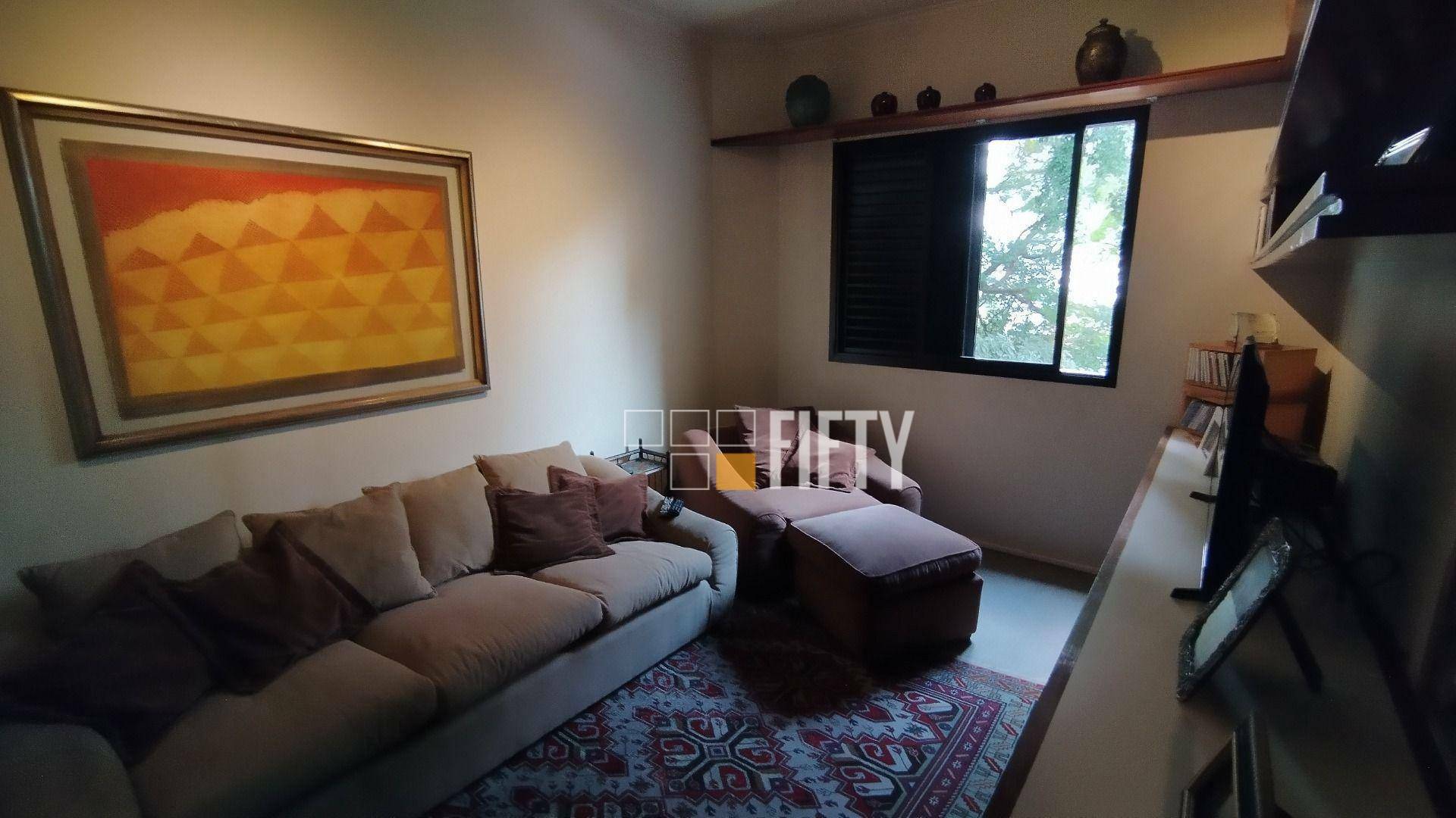 Apartamento para alugar com 4 quartos, 218m² - Foto 8