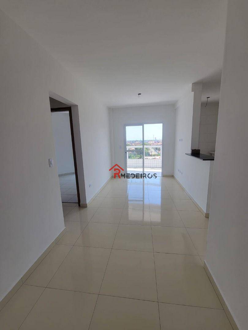 Apartamento à venda com 2 quartos, 67m² - Foto 3