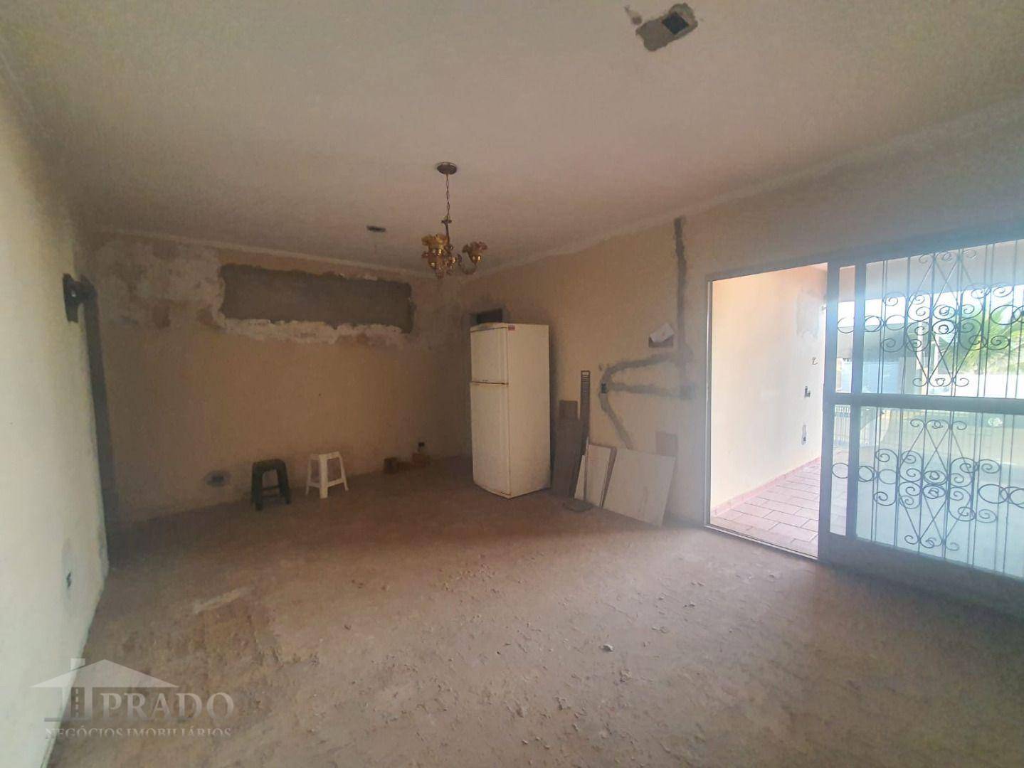 Casa à venda com 4 quartos, 169m² - Foto 5