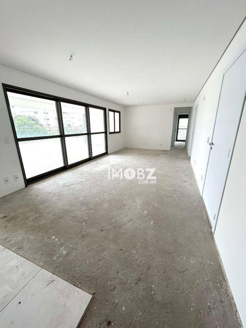 Apartamento à venda com 2 quartos, 230m² - Foto 1