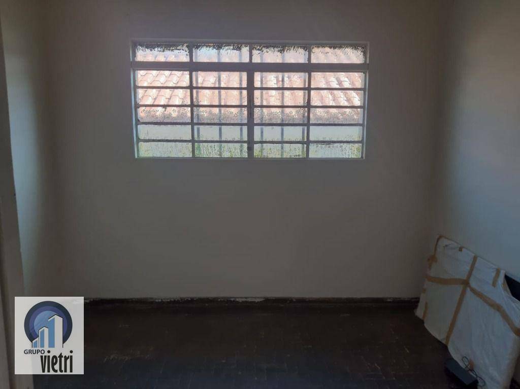 Casa à venda com 2 quartos, 250m² - Foto 8