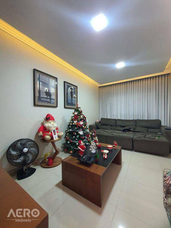 Casa à venda com 3 quartos, 180m² - Foto 10