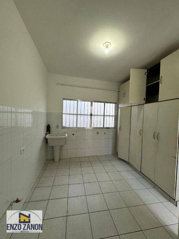 Casa para alugar com 2 quartos, 120m² - Foto 21