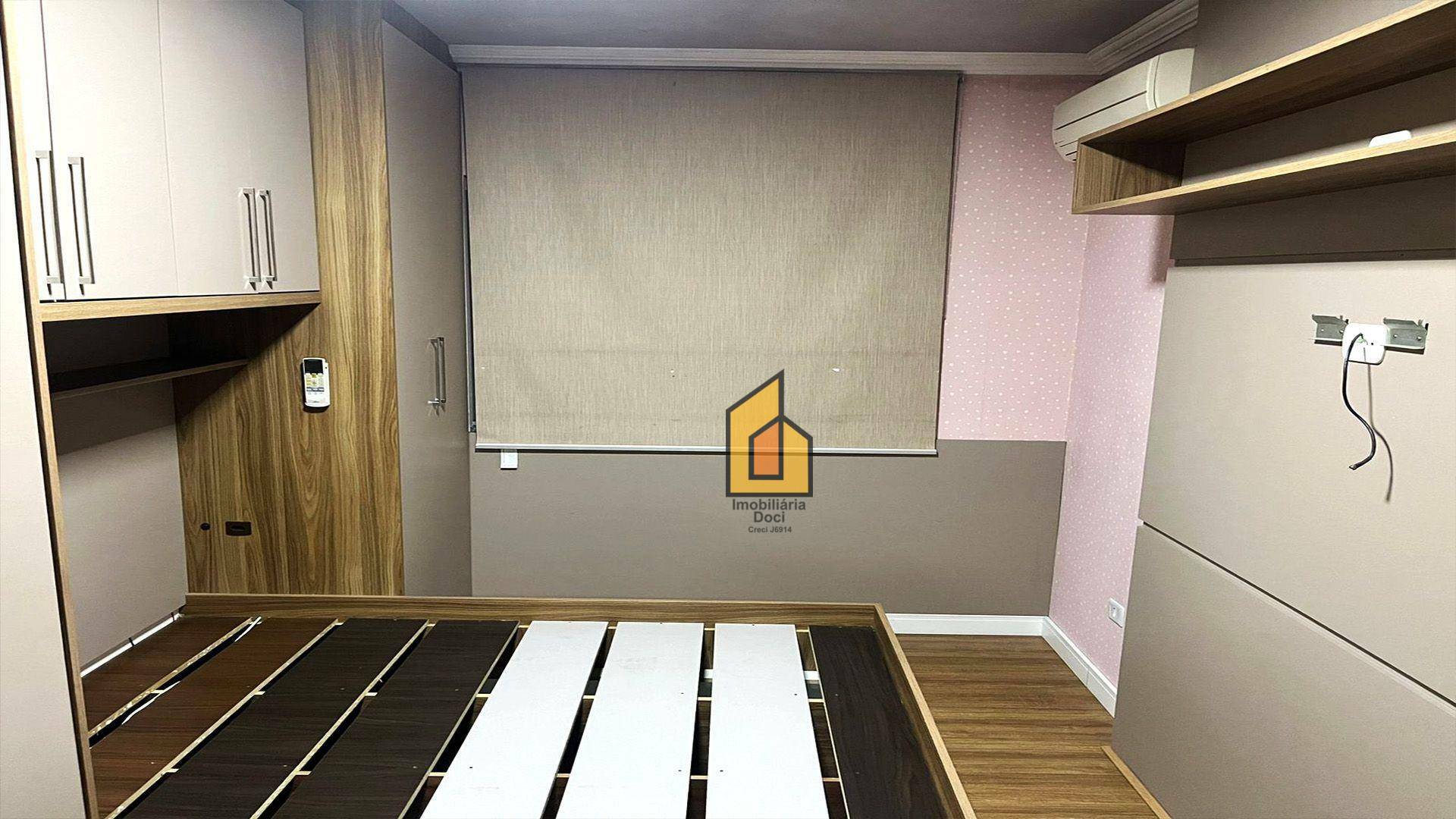 Casa para alugar com 3 quartos, 8m² - Foto 13