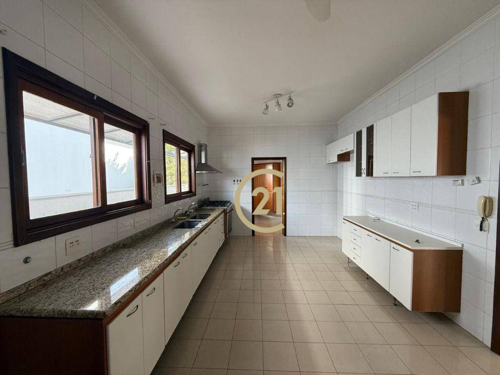 Casa de Condomínio à venda com 4 quartos, 340m² - Foto 5