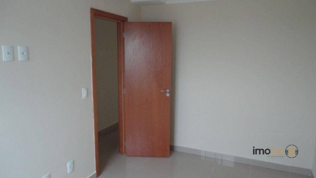 Apartamento para alugar com 3 quartos, 103m² - Foto 16