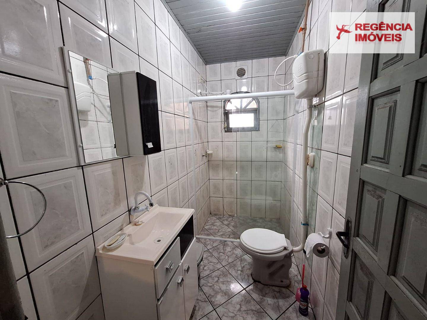 Casa à venda com 7 quartos, 203m² - Foto 17