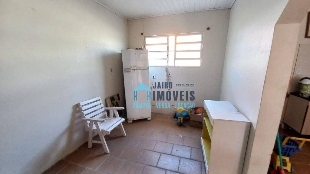 Casa à venda com 4 quartos, 300M2 - Foto 13