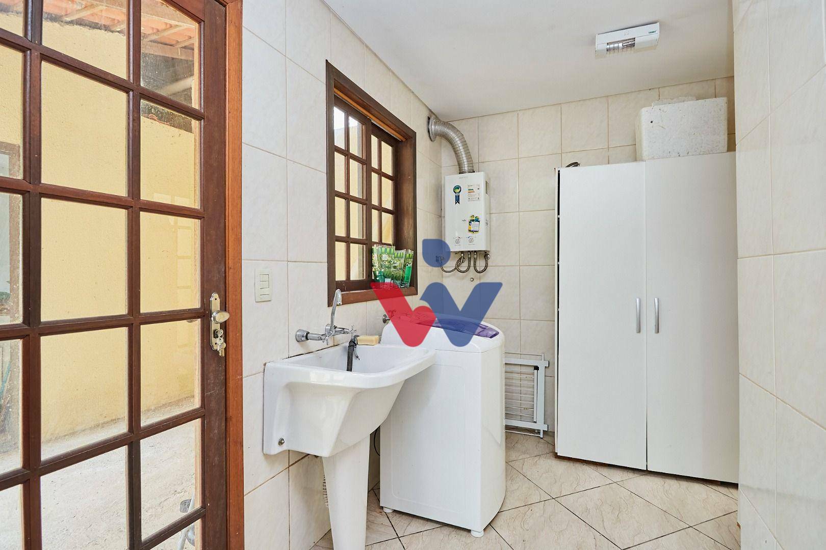 Casa à venda com 4 quartos, 275m² - Foto 21